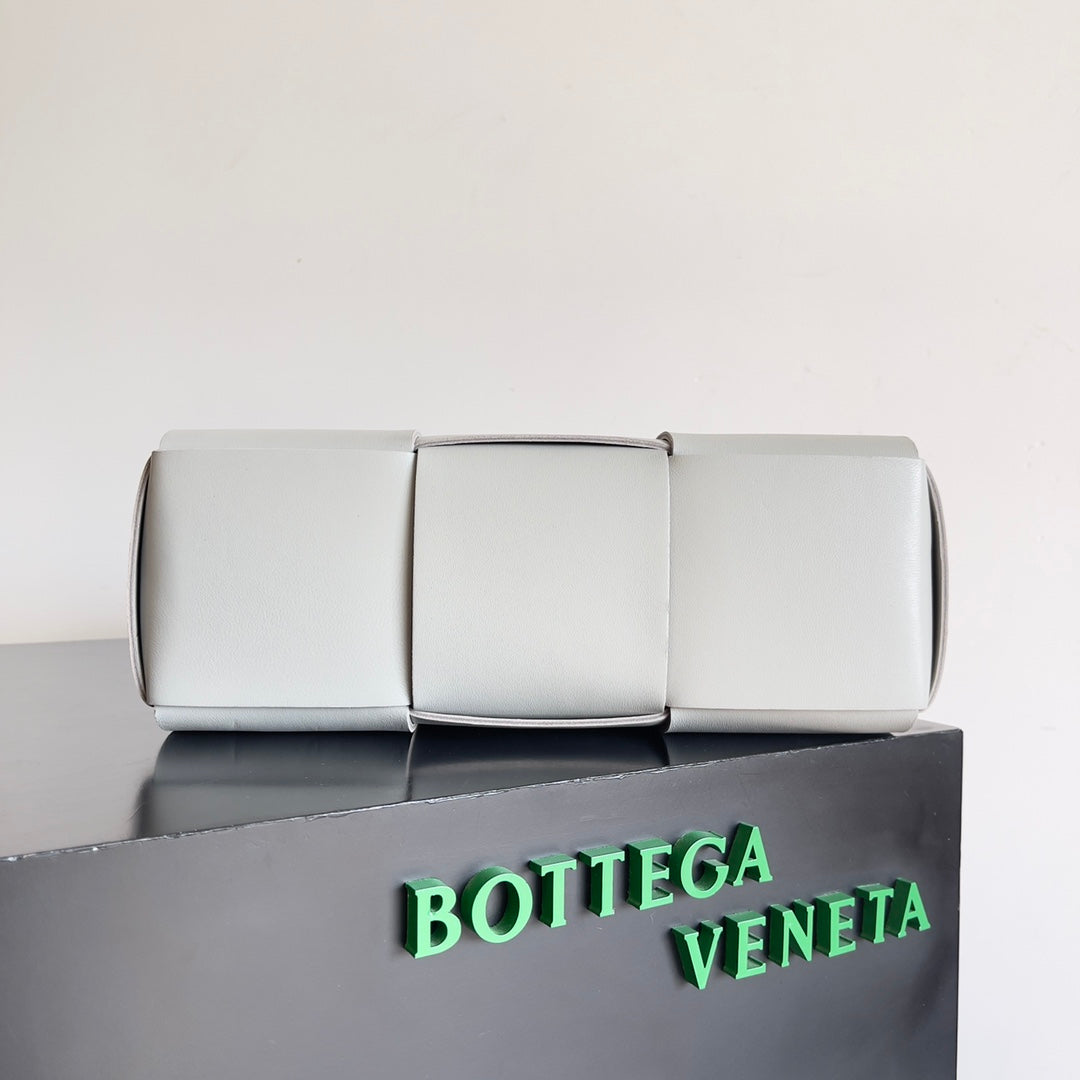Bottega Veneta Handbag