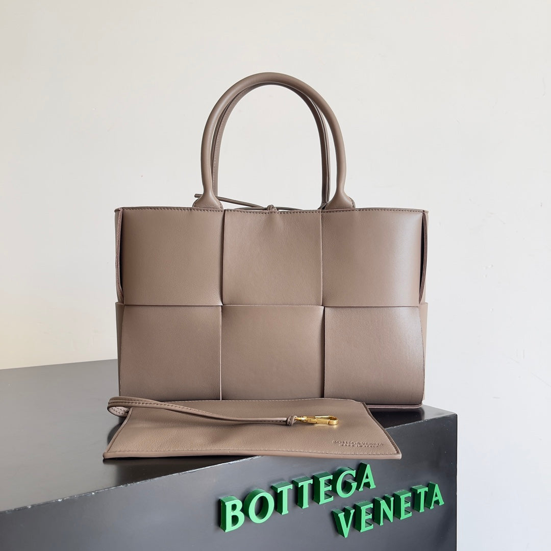 Bottega Veneta Handbag