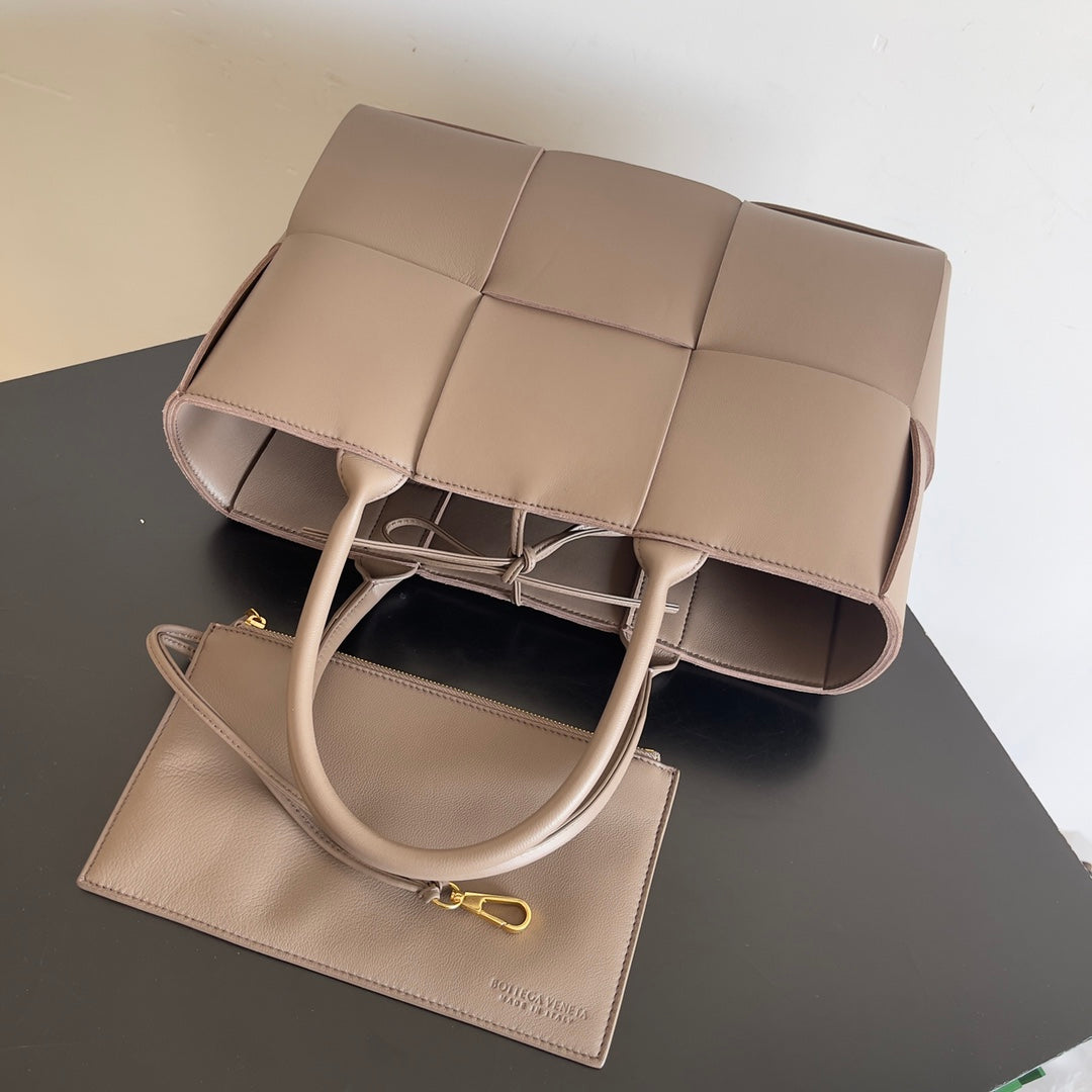 Bottega Veneta Handbag