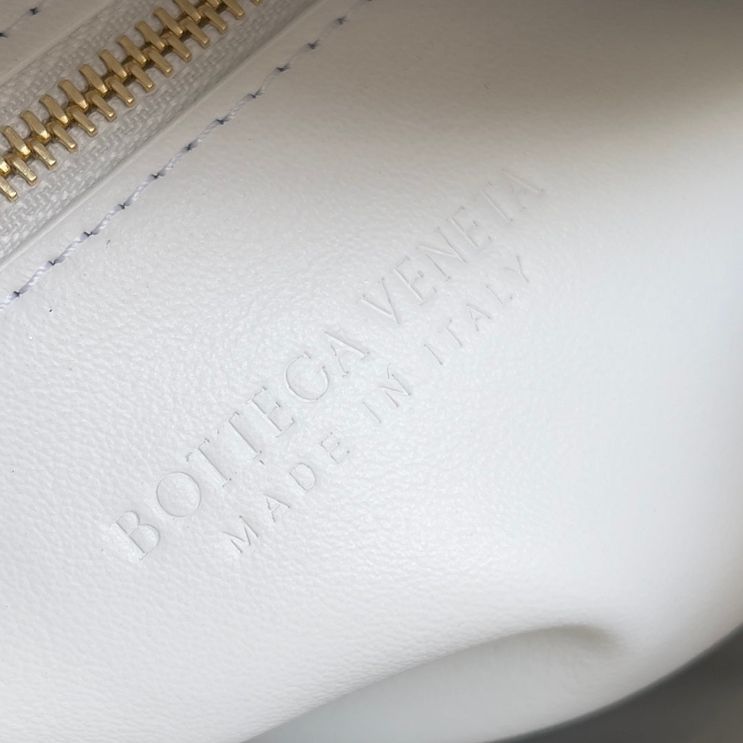 Bottega Veneta Handbag