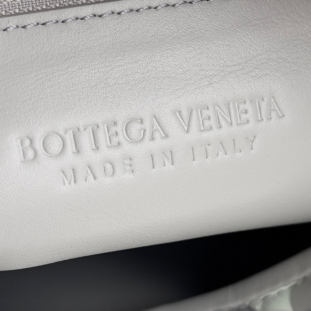 Bottega Veneta Handbag
