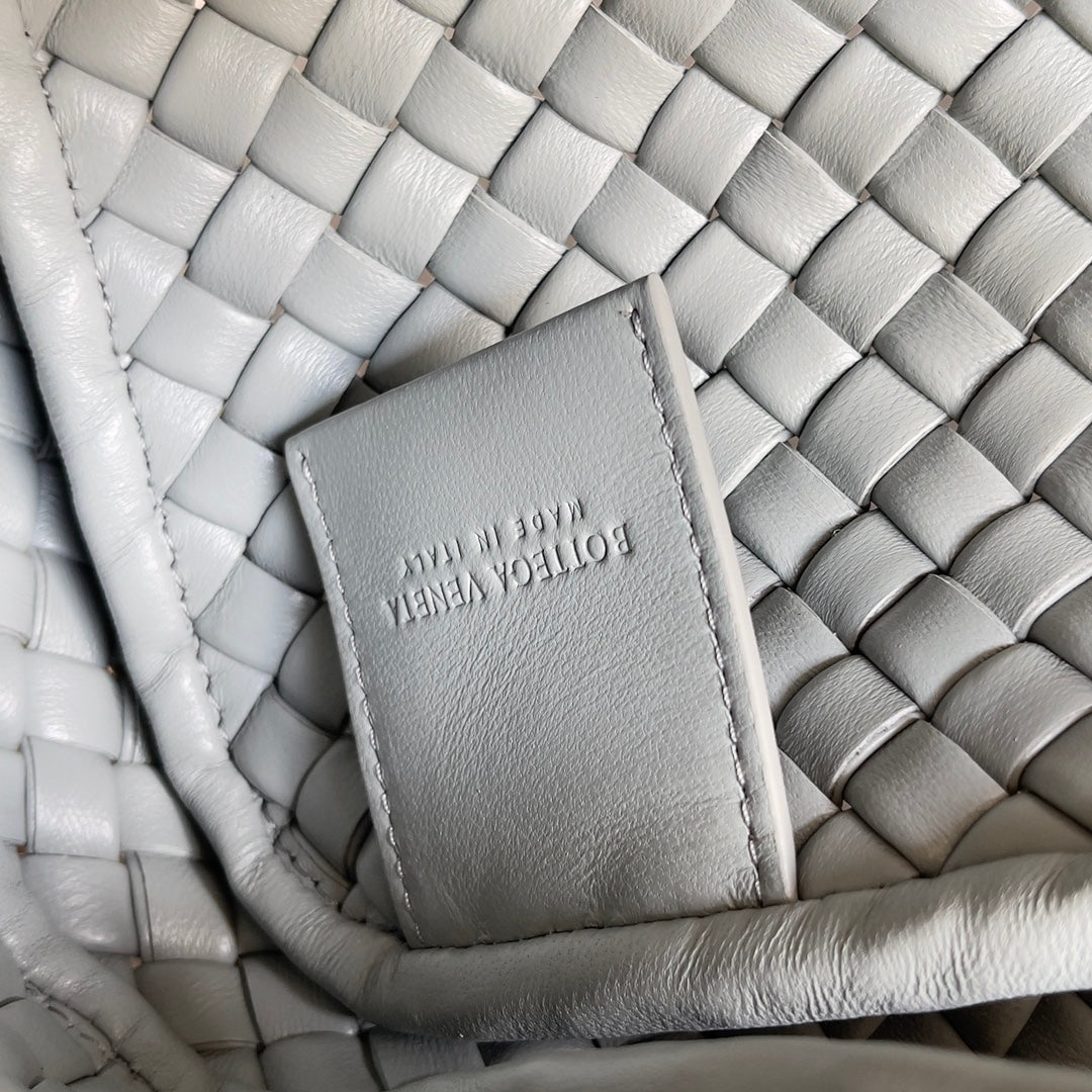 Bottega Veneta Handbag