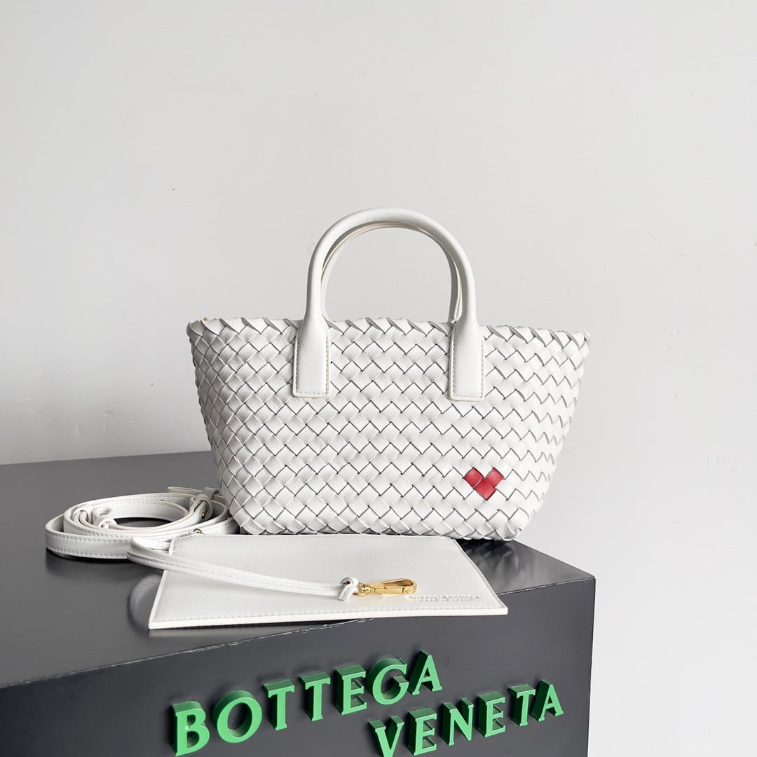 Bottega Veneta Handbag
