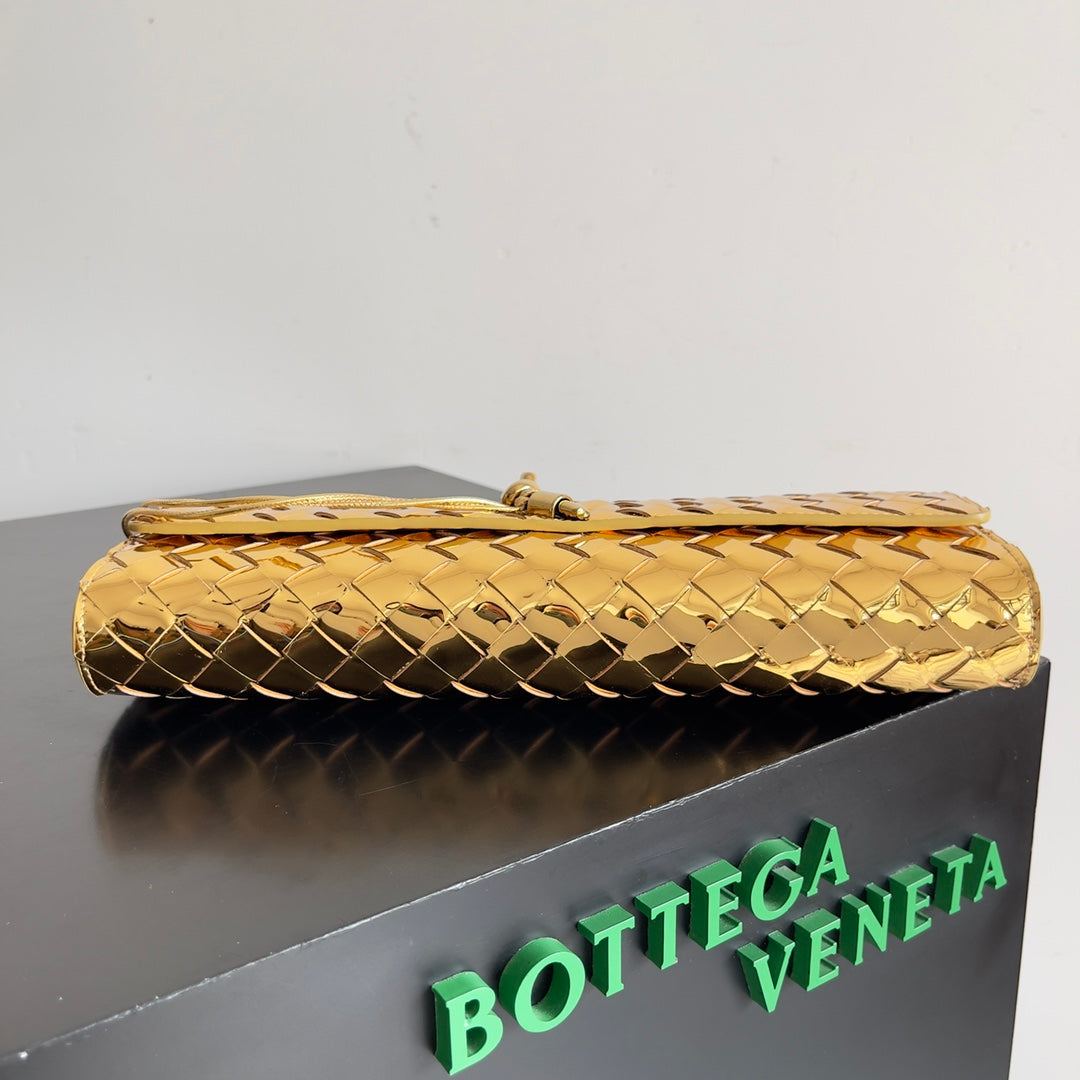 Bottega Veneta Handbag