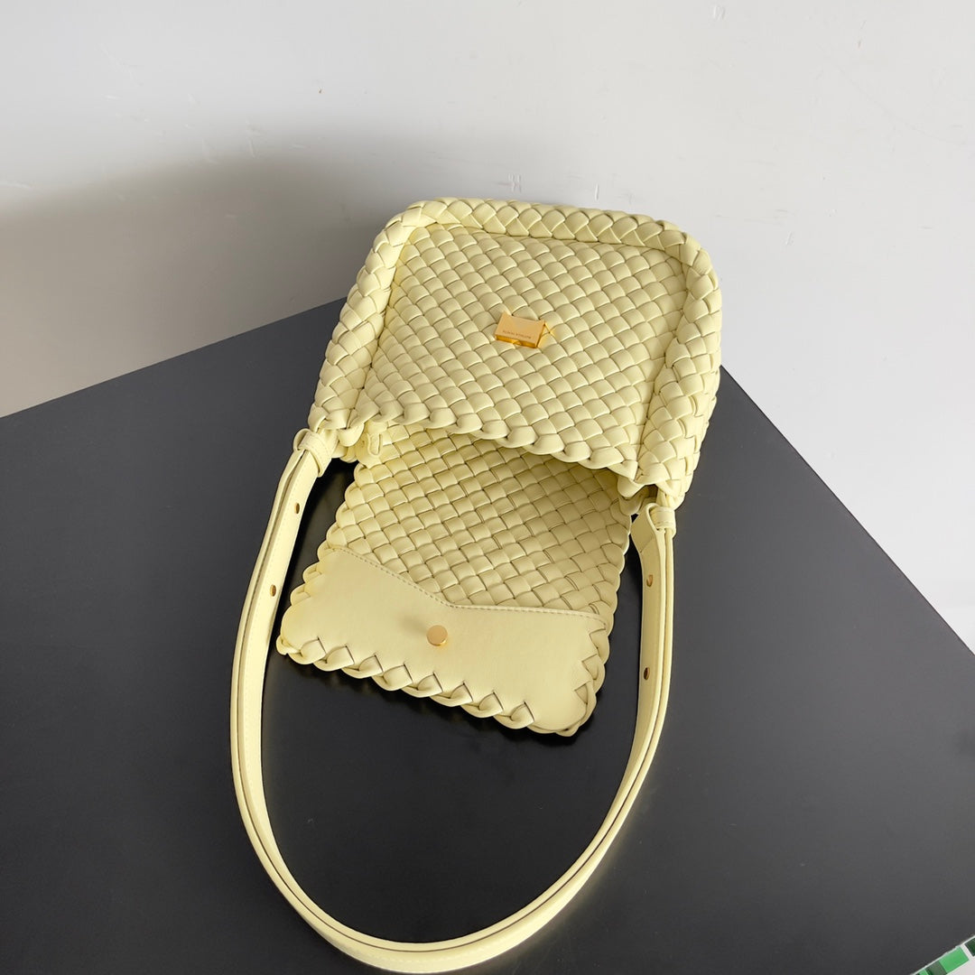 Bottega Veneta Handbag
