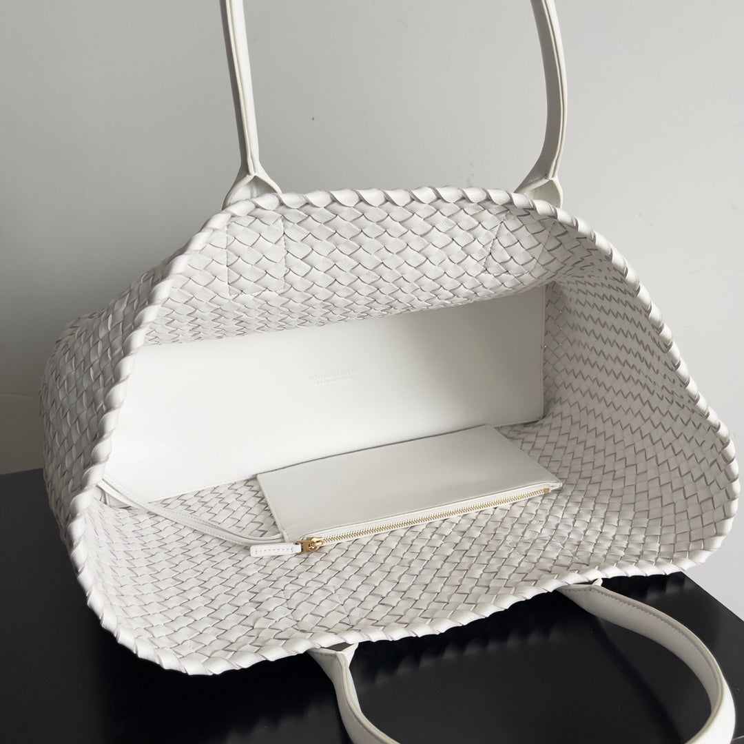 Bottega Veneta Handbag