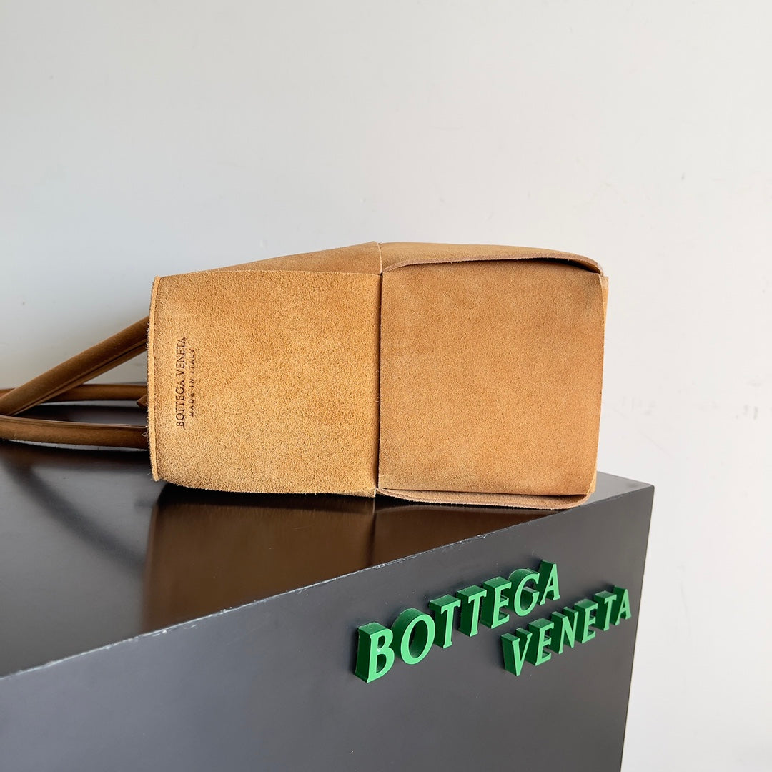 Bottega Veneta Handbag
