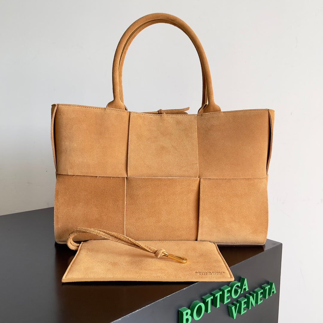 Bottega Veneta Handbag