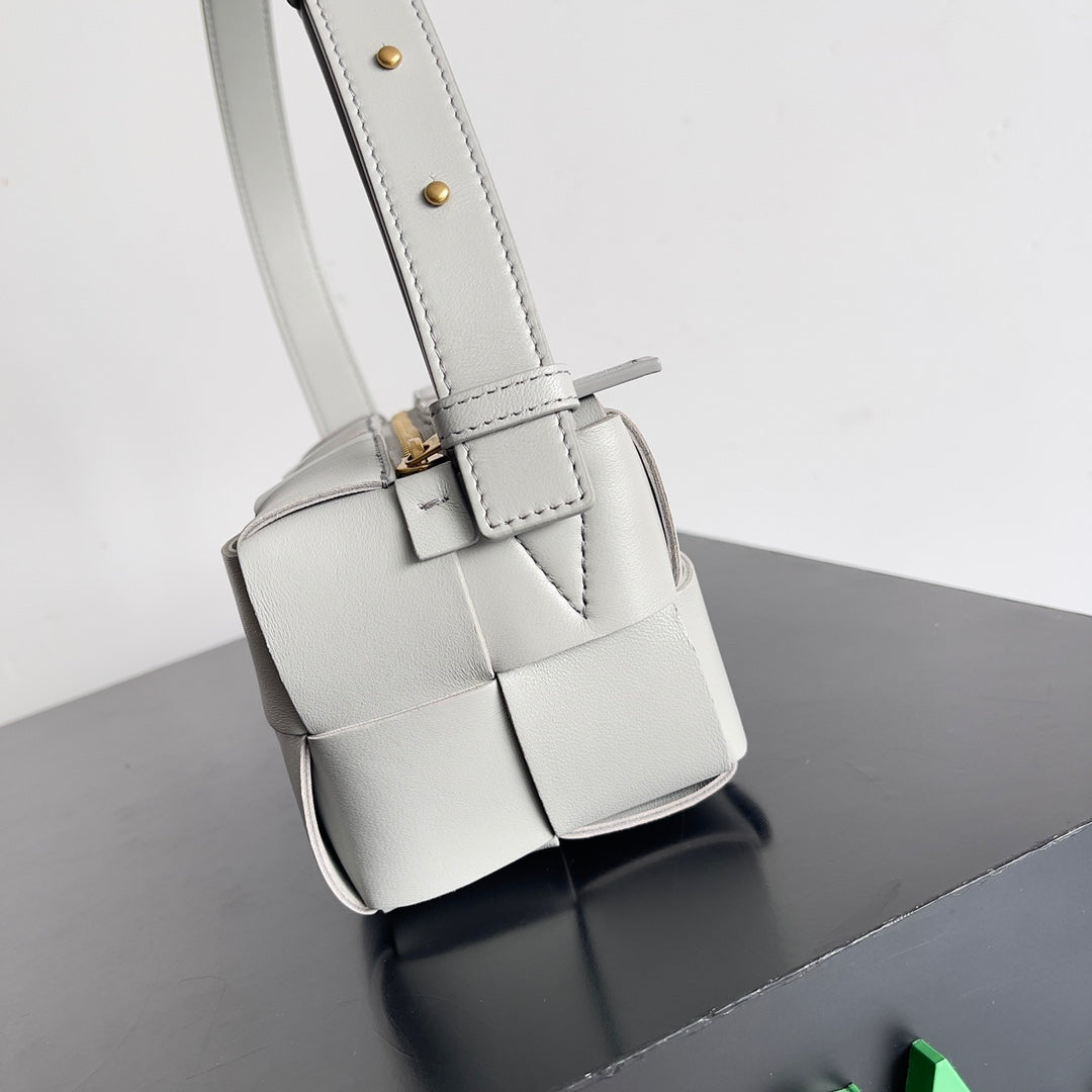 Bottega Veneta Handbag