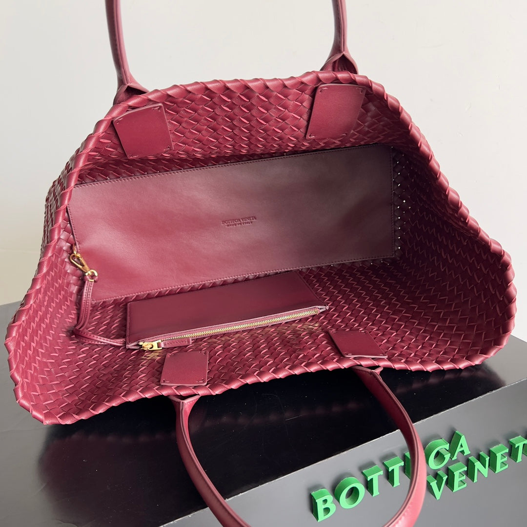 Bottega Veneta Handbag
