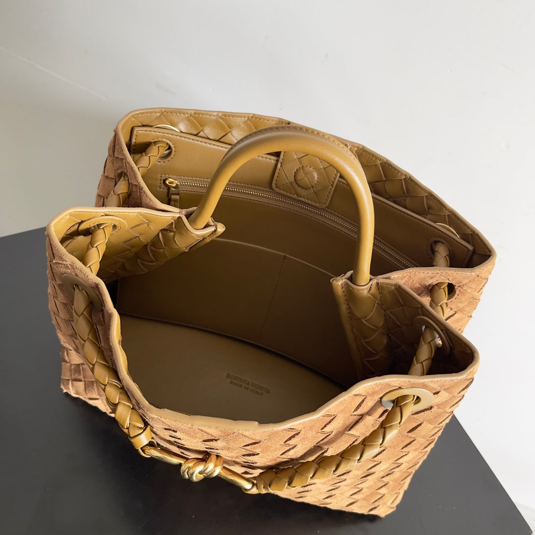 Bottega Veneta Handbag