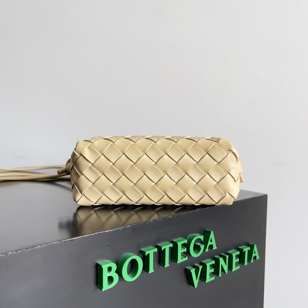 Bottega Veneta Handbag