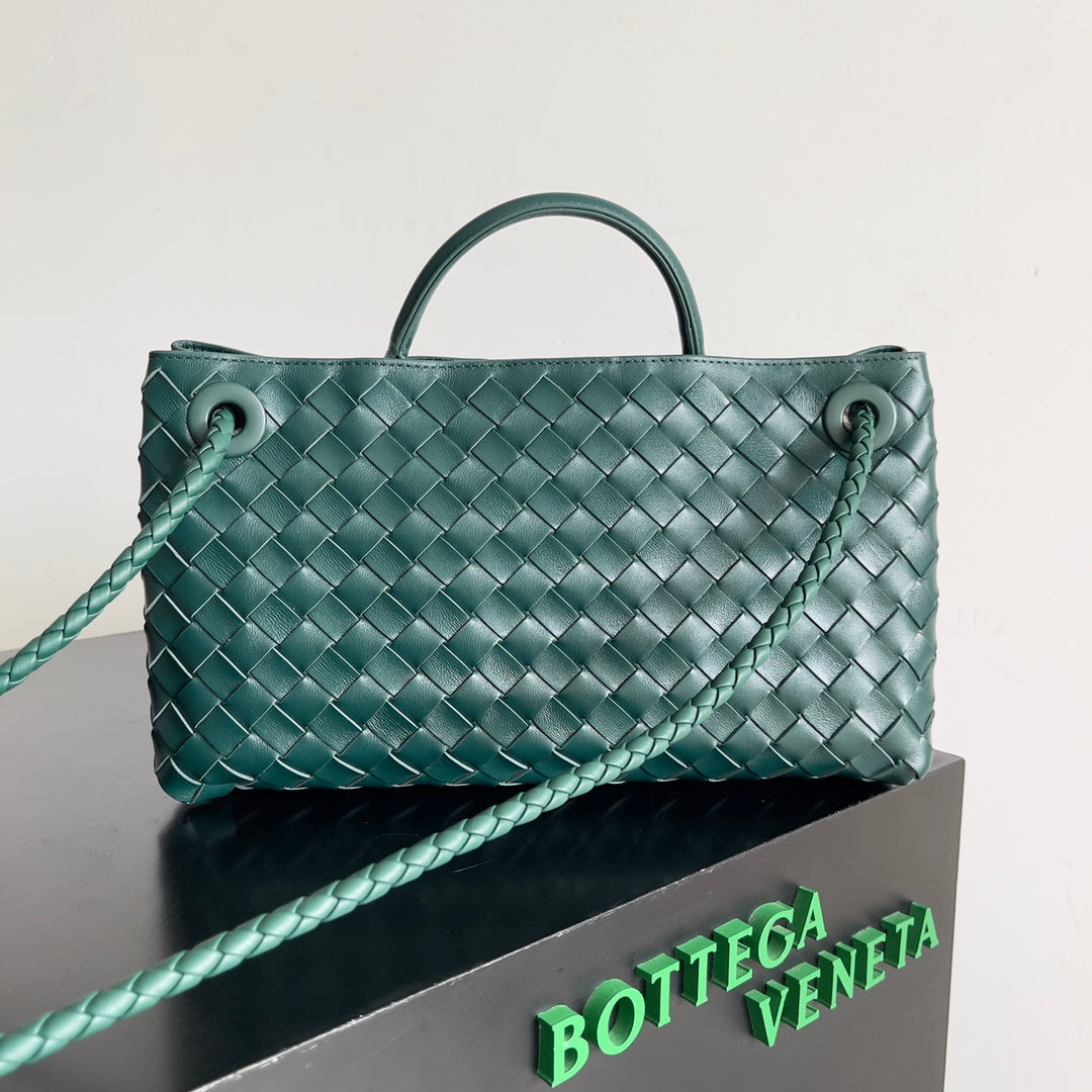 Bottega Veneta Handbag