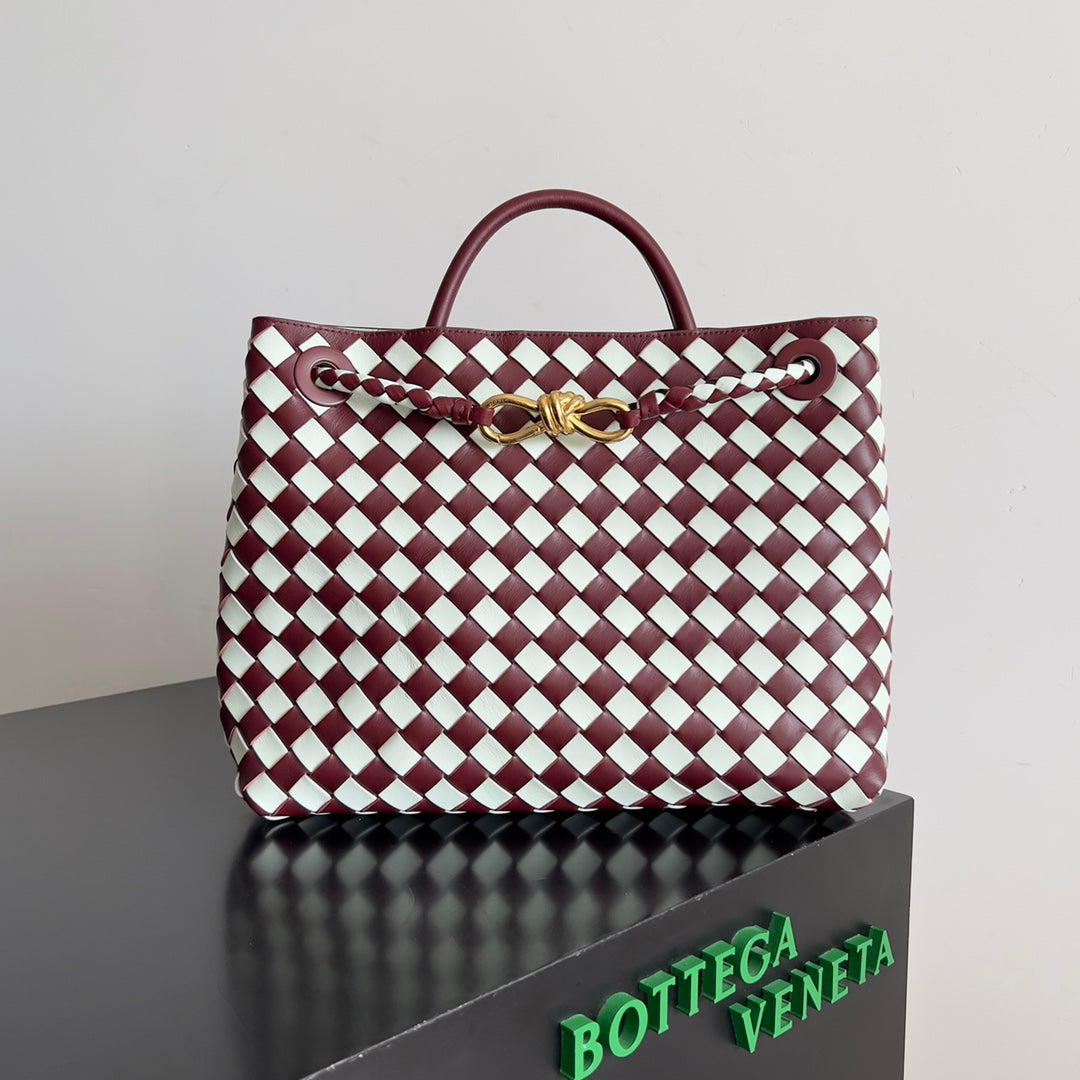 Bottega Veneta Handbag