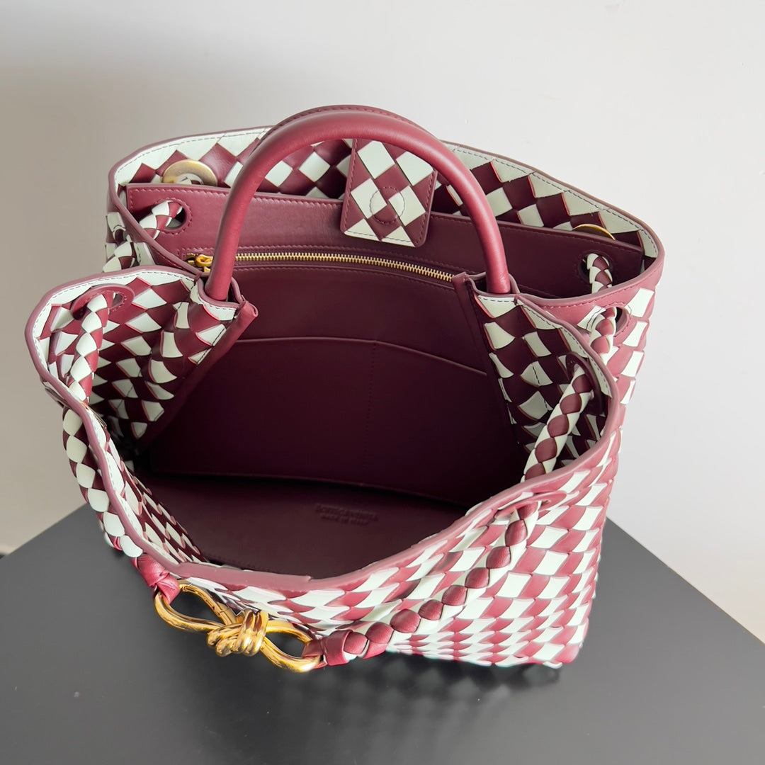 Bottega Veneta Handbag