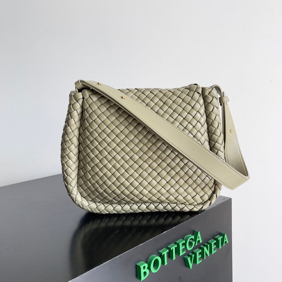 Bottega Veneta Handbag