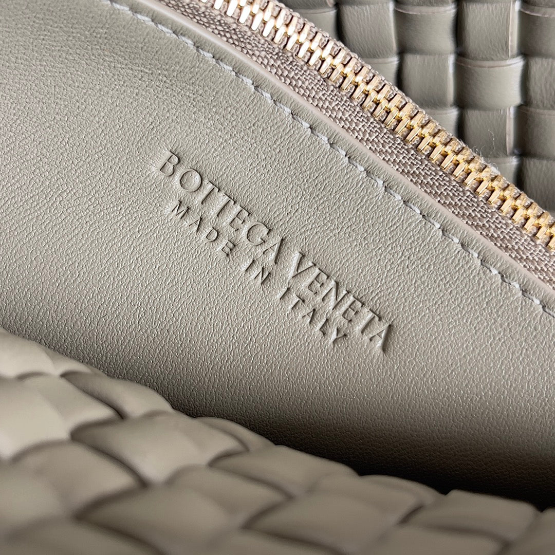 Bottega Veneta Handbag