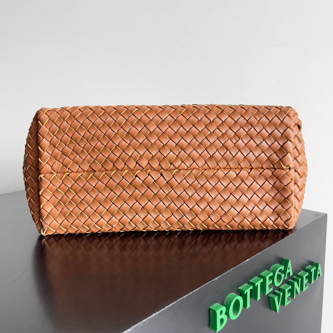 Bottega Veneta Handbag