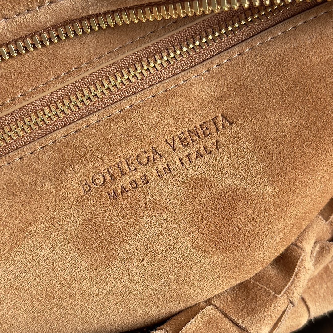 Bottega Veneta Handbag