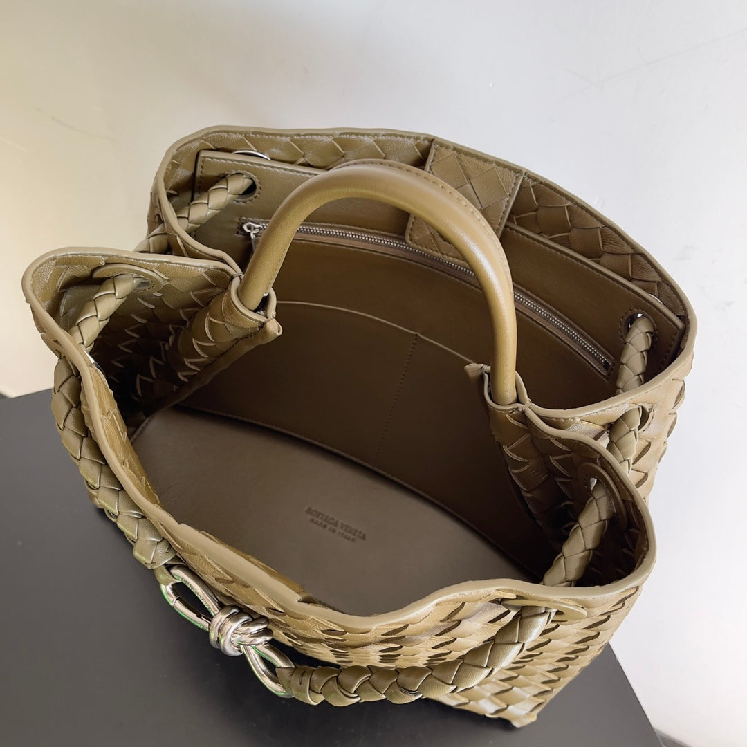 Bottega Veneta Handbag