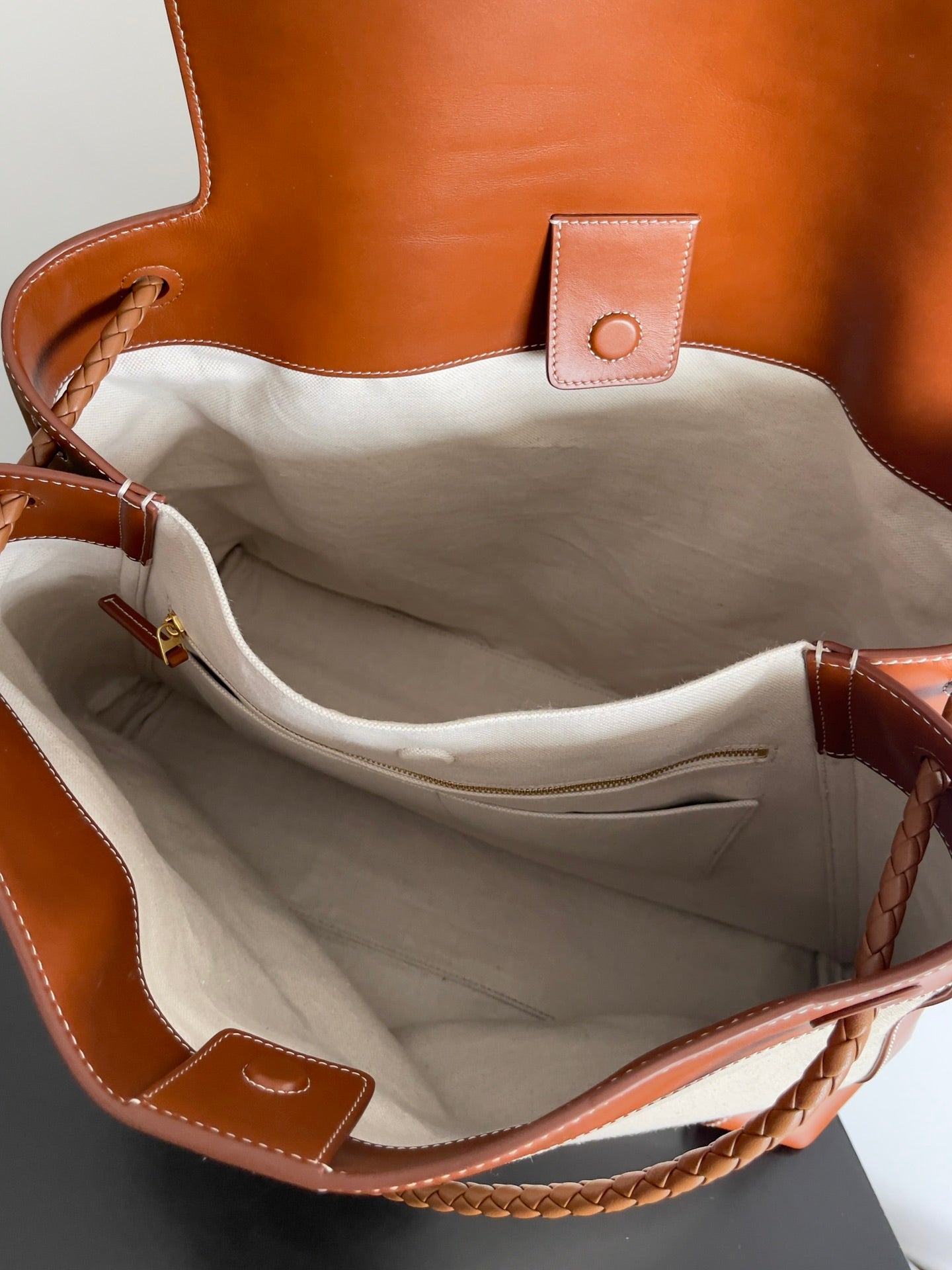 Bottega Veneta Handbag