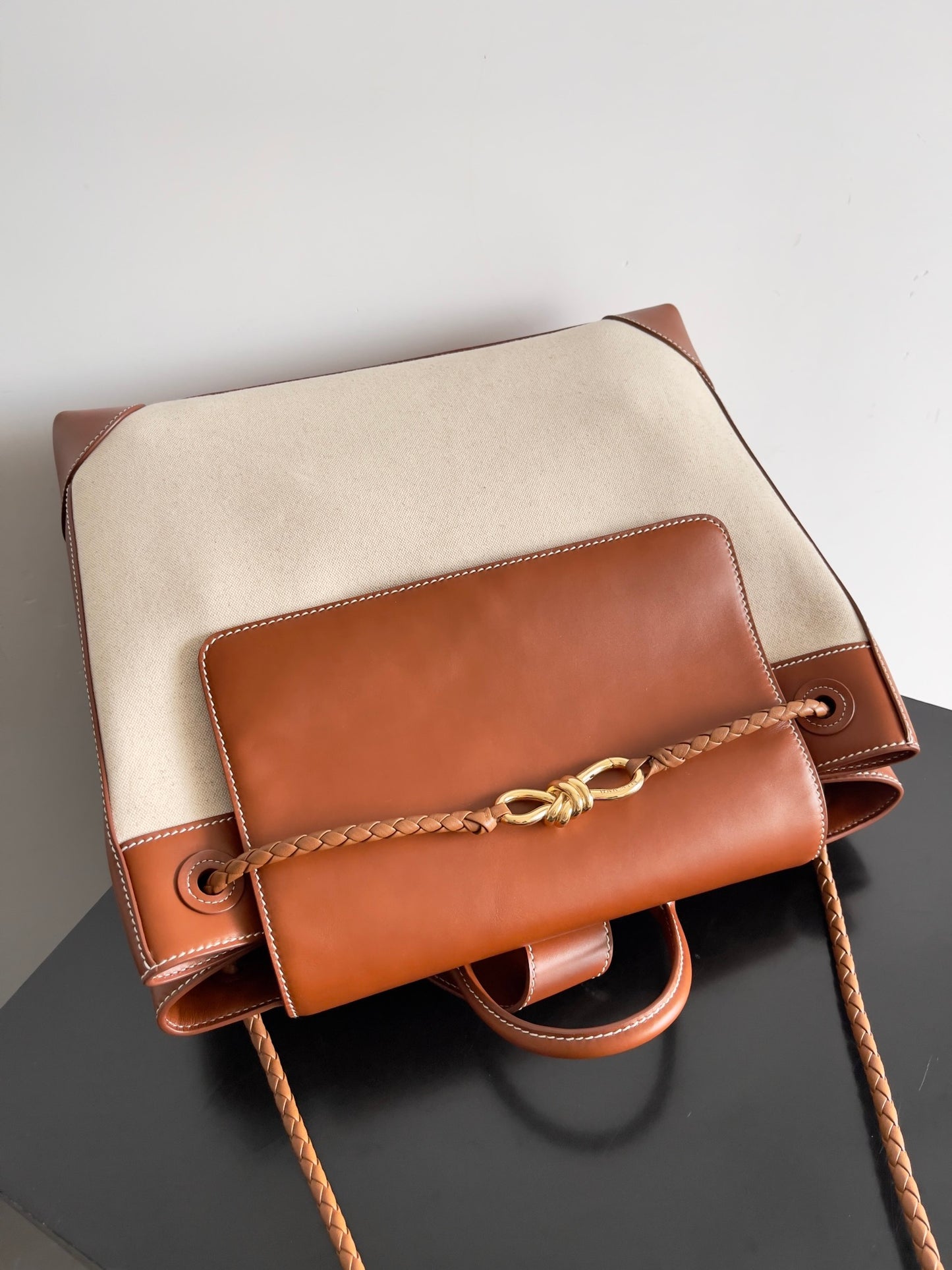 Bottega Veneta Handbag