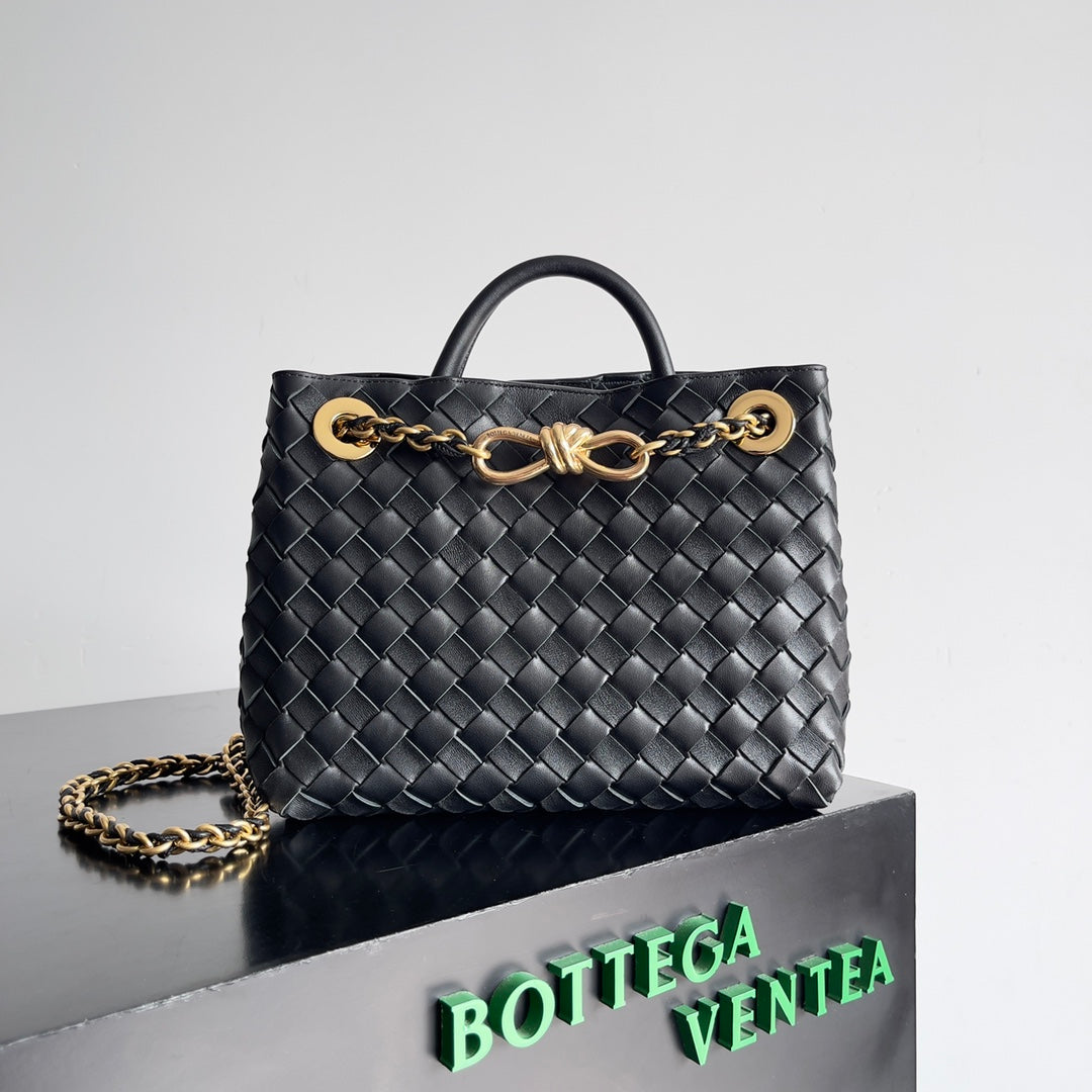 Bottega Veneta Handbag