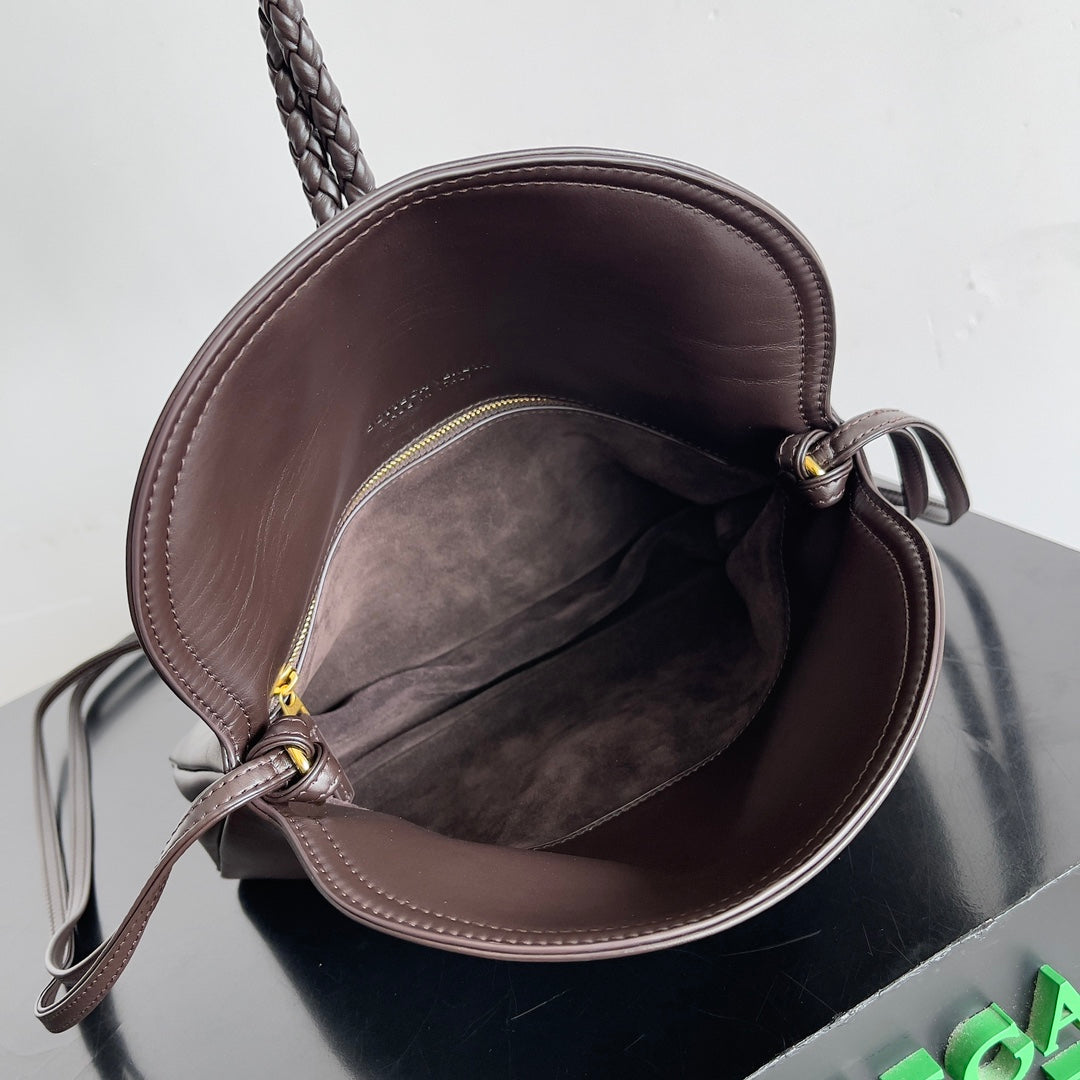 Bottega Veneta Handbag