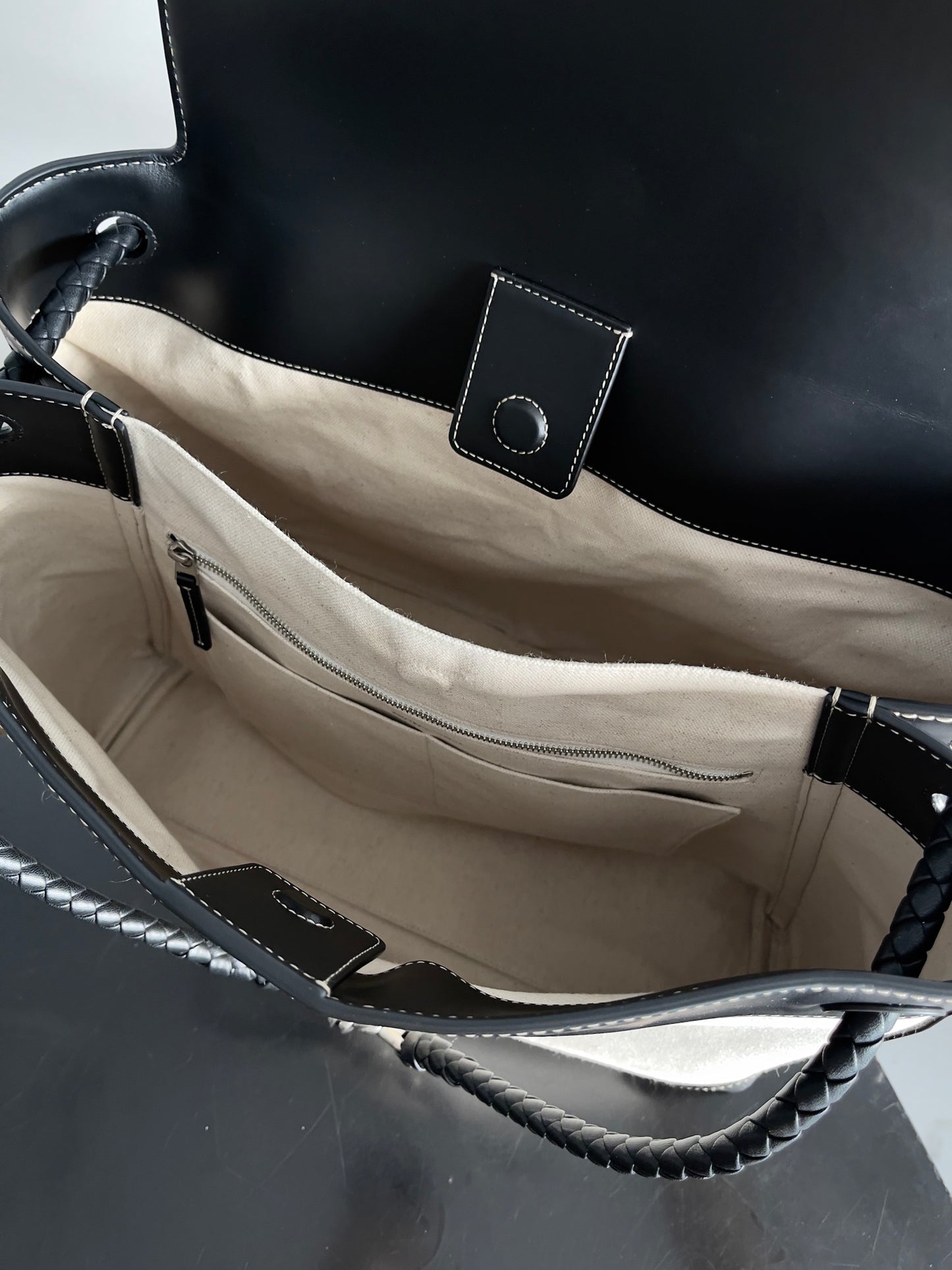 Bottega Veneta Handbag