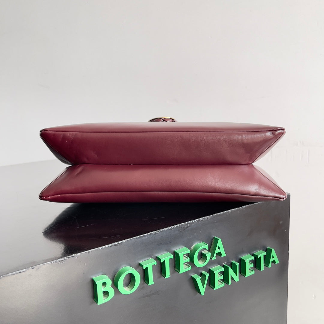 Bottega Veneta Handbag