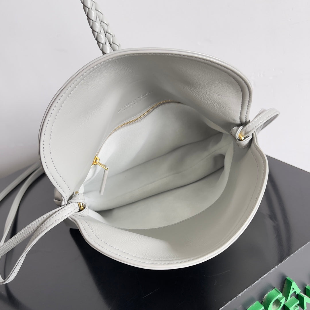 Bottega Veneta Handbag