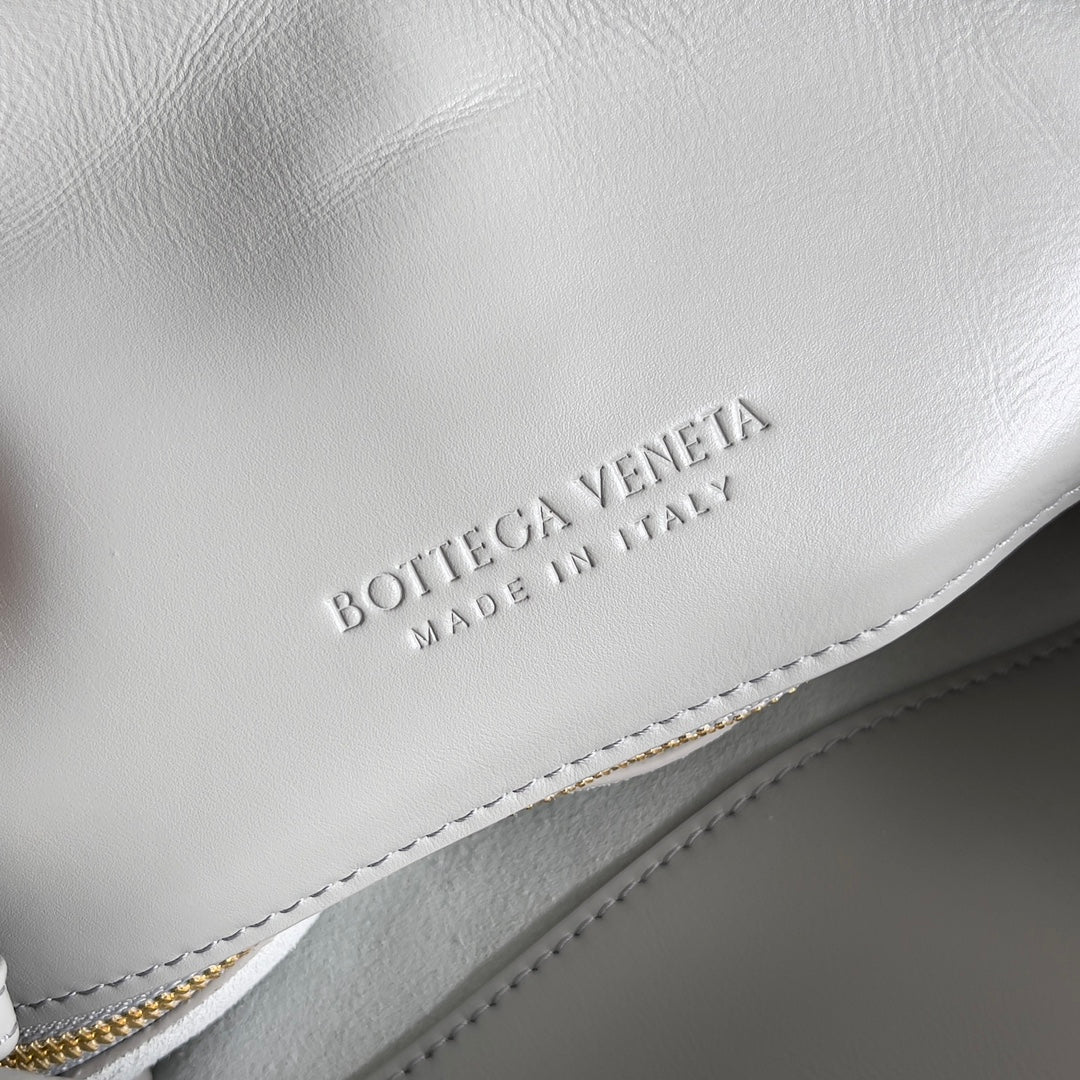Bottega Veneta Handbag