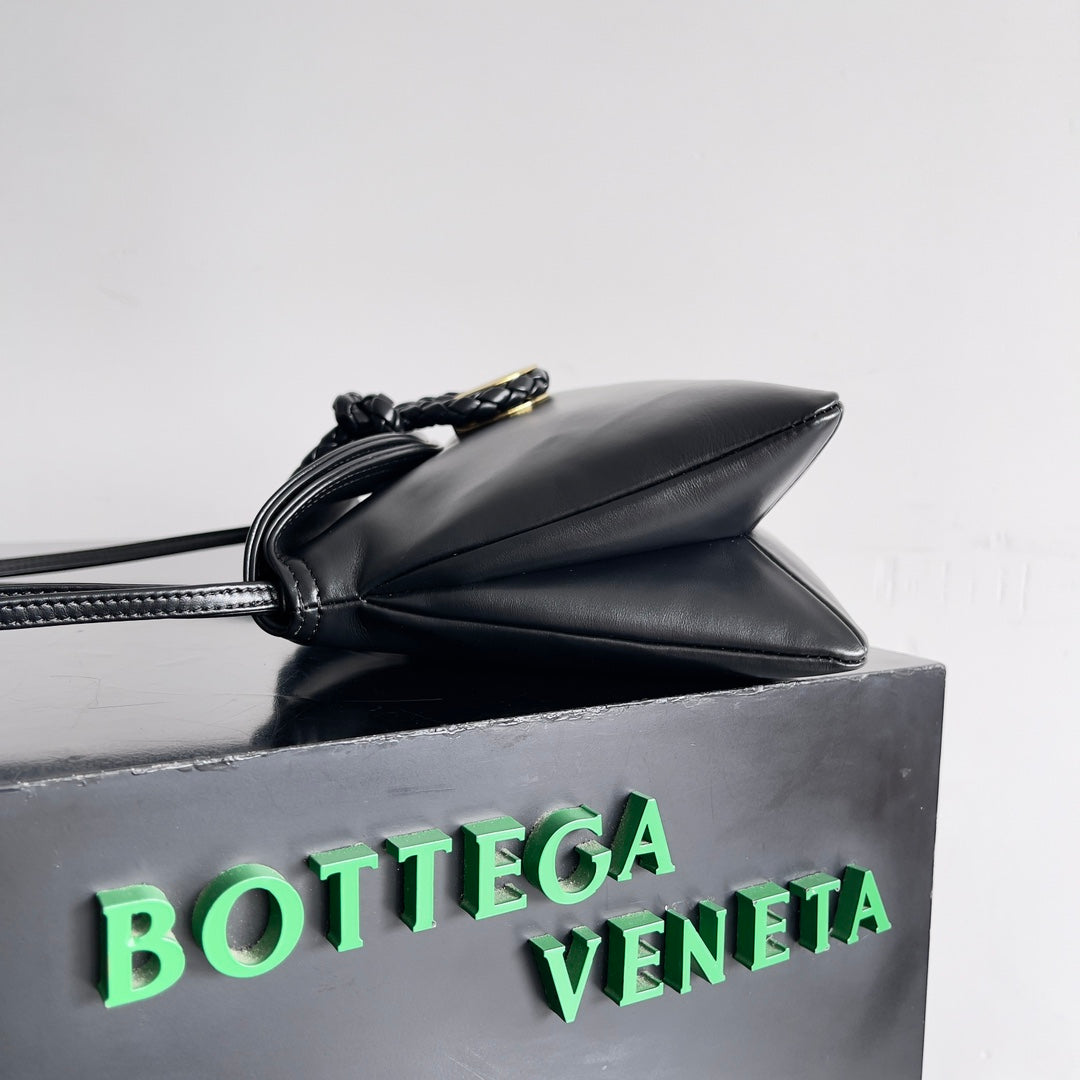 Bottega Veneta Handbag