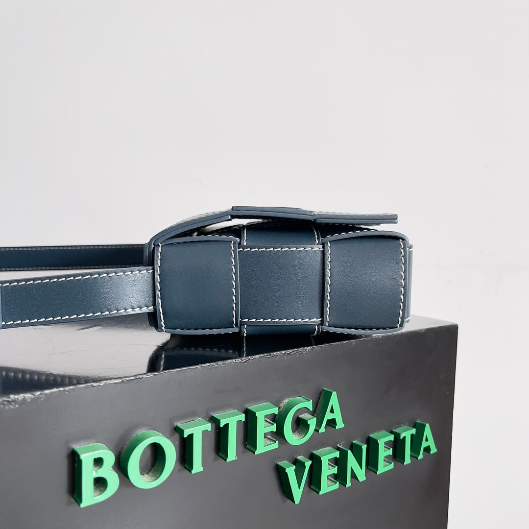 Bottega Veneta Handbag