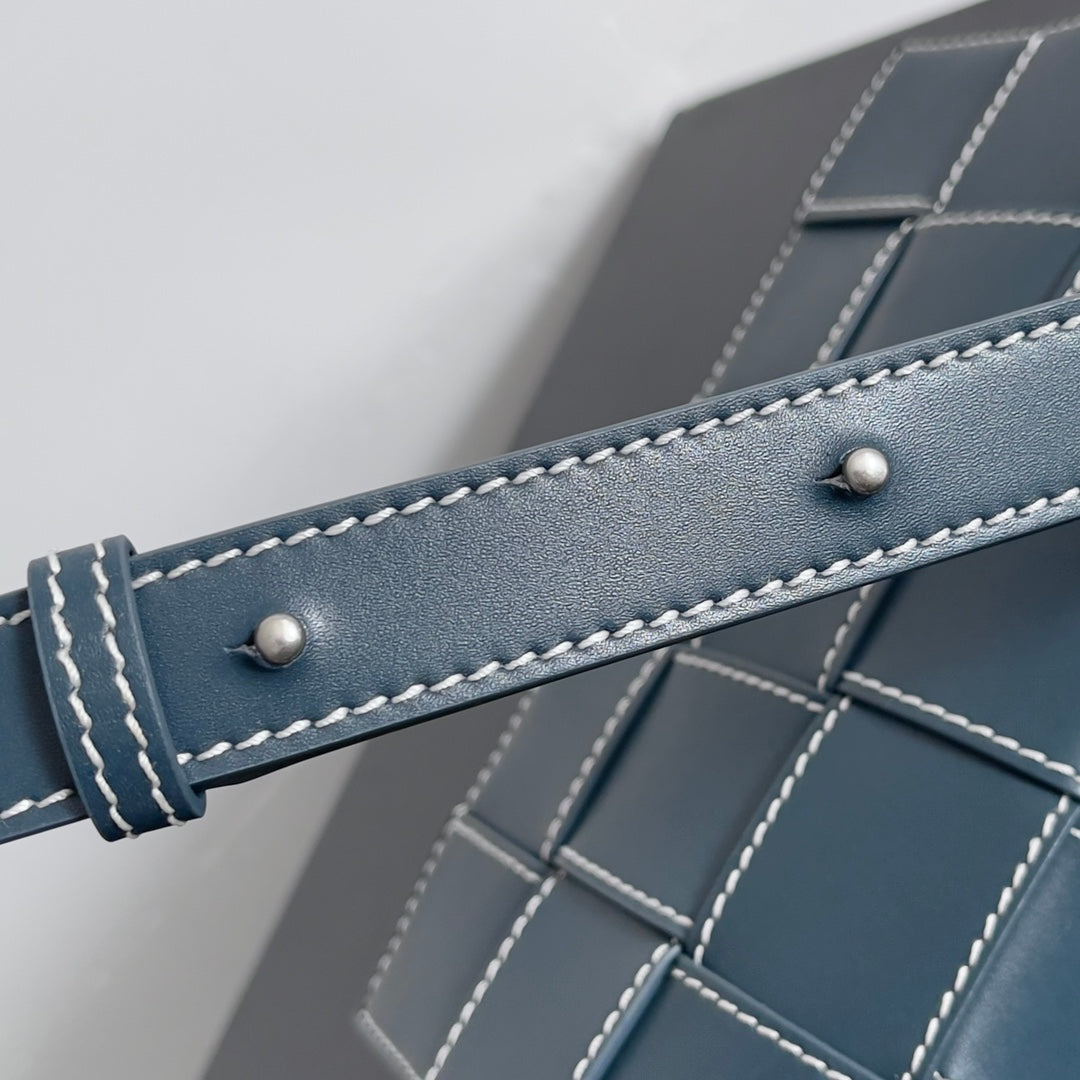 Bottega Veneta Handbag