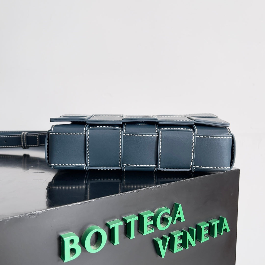 Bottega Veneta Handbag