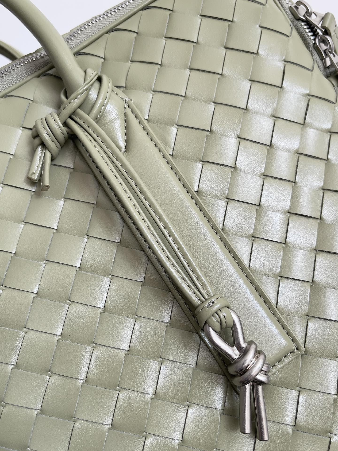 Bottega Veneta Handbag