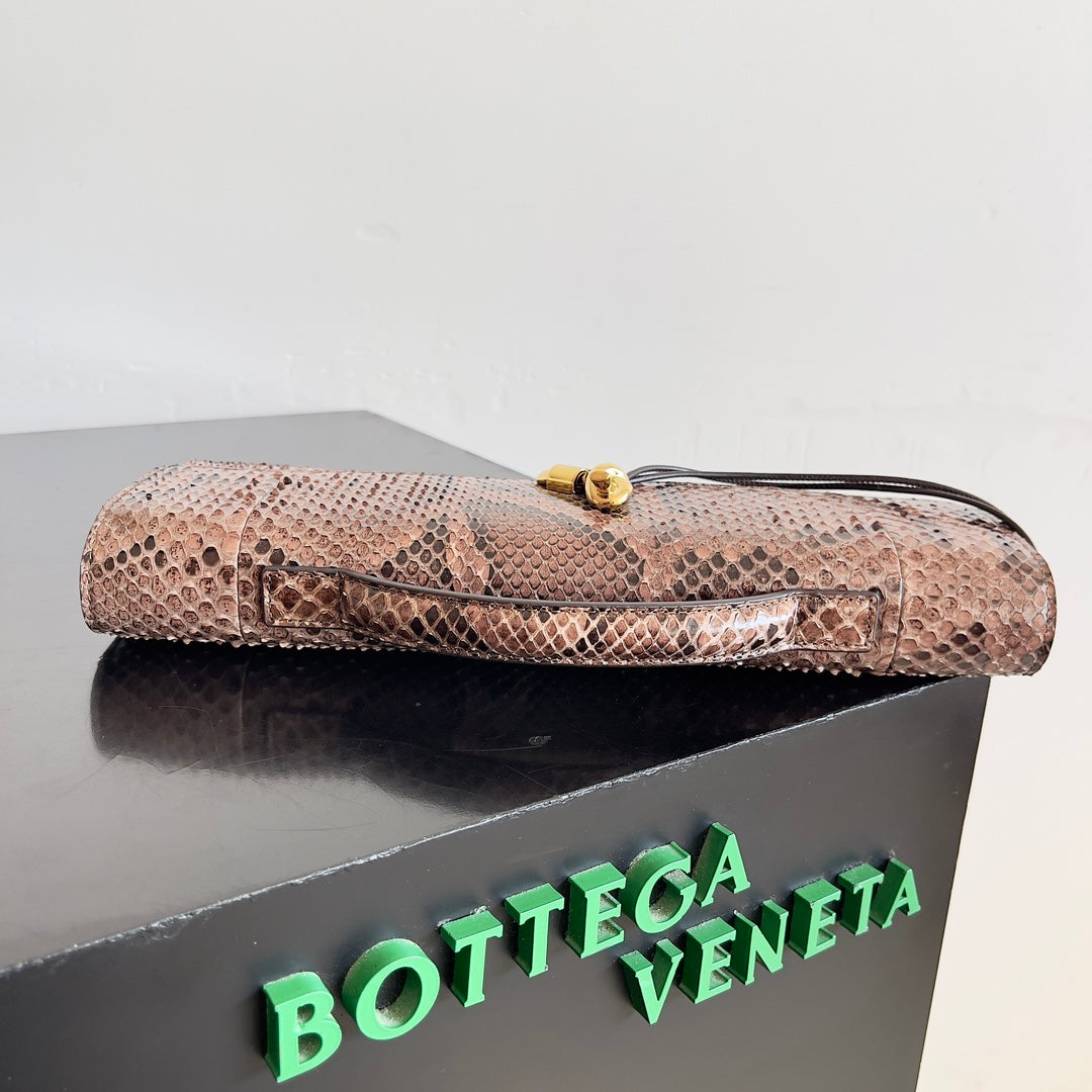 Bottega Veneta Handbag