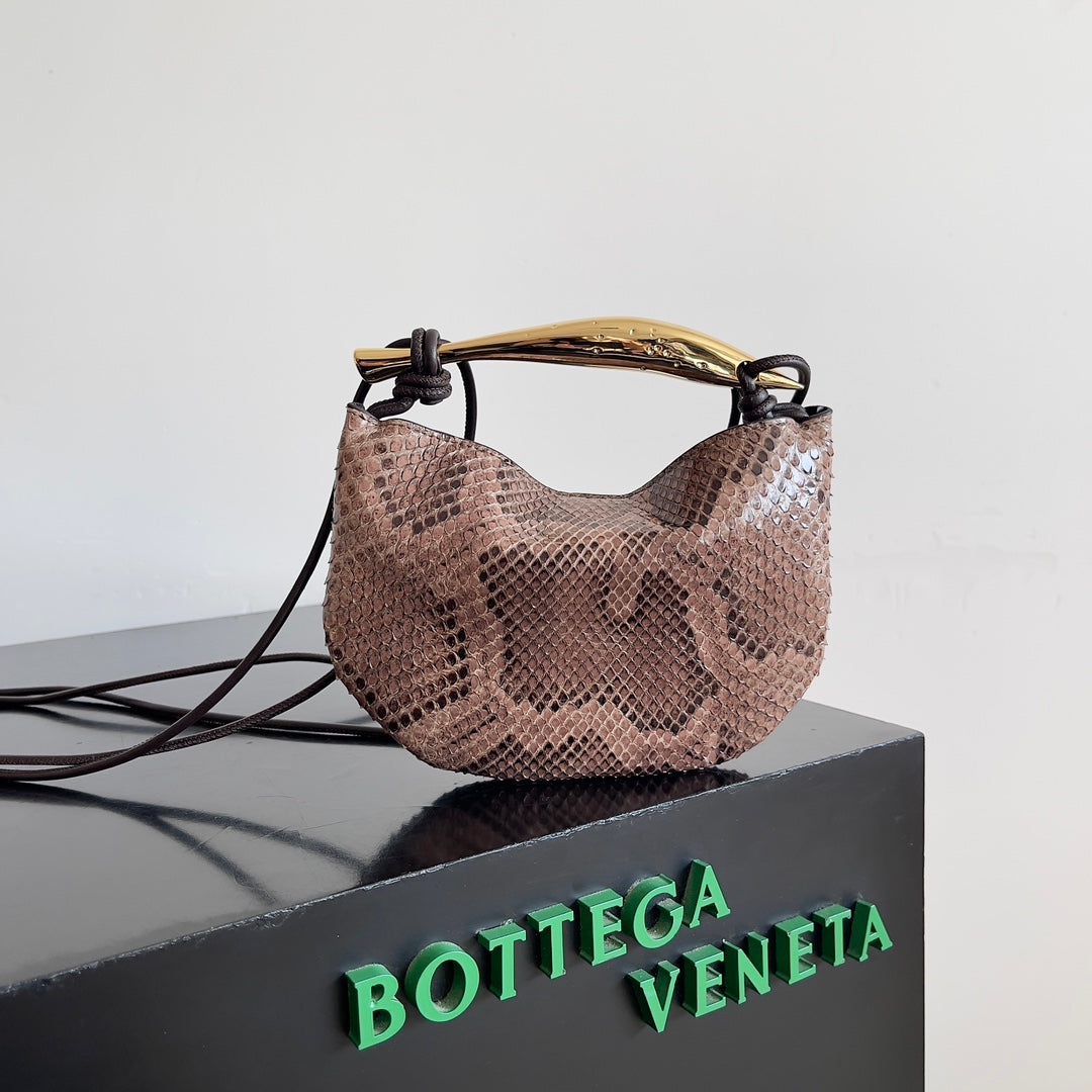 Bottega Veneta Handbag
