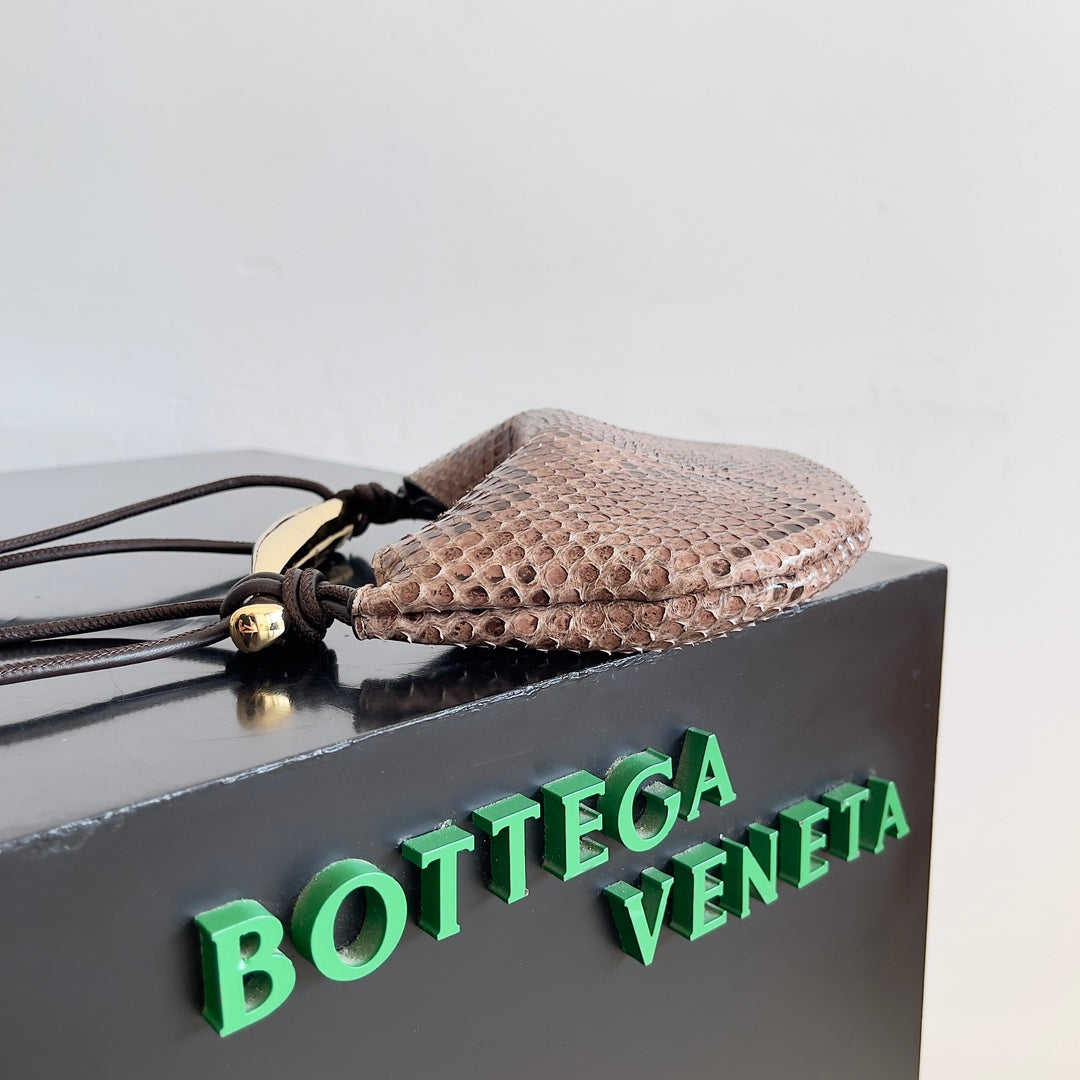 Bottega Veneta Handbag