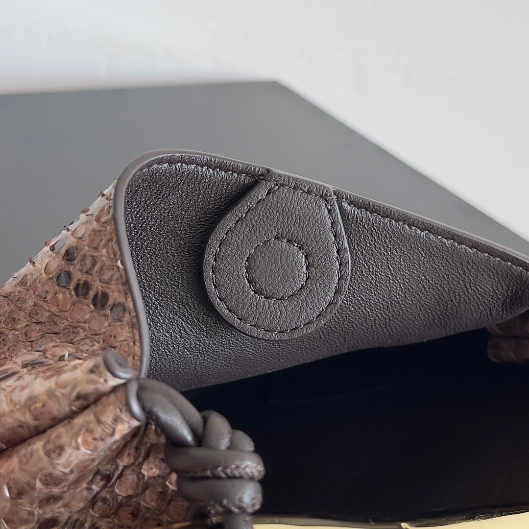 Bottega Veneta Handbag