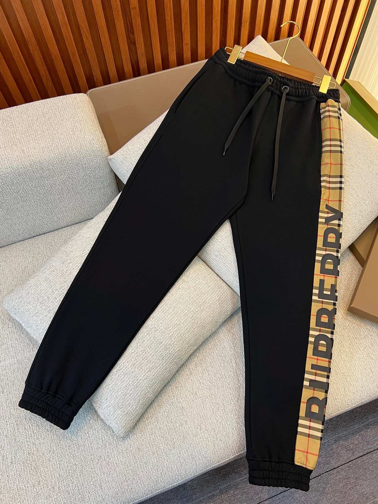 Burberry Sweatpants